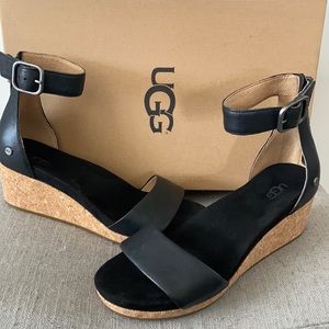 Women’s UGG Black Sandals Wedges size 8
